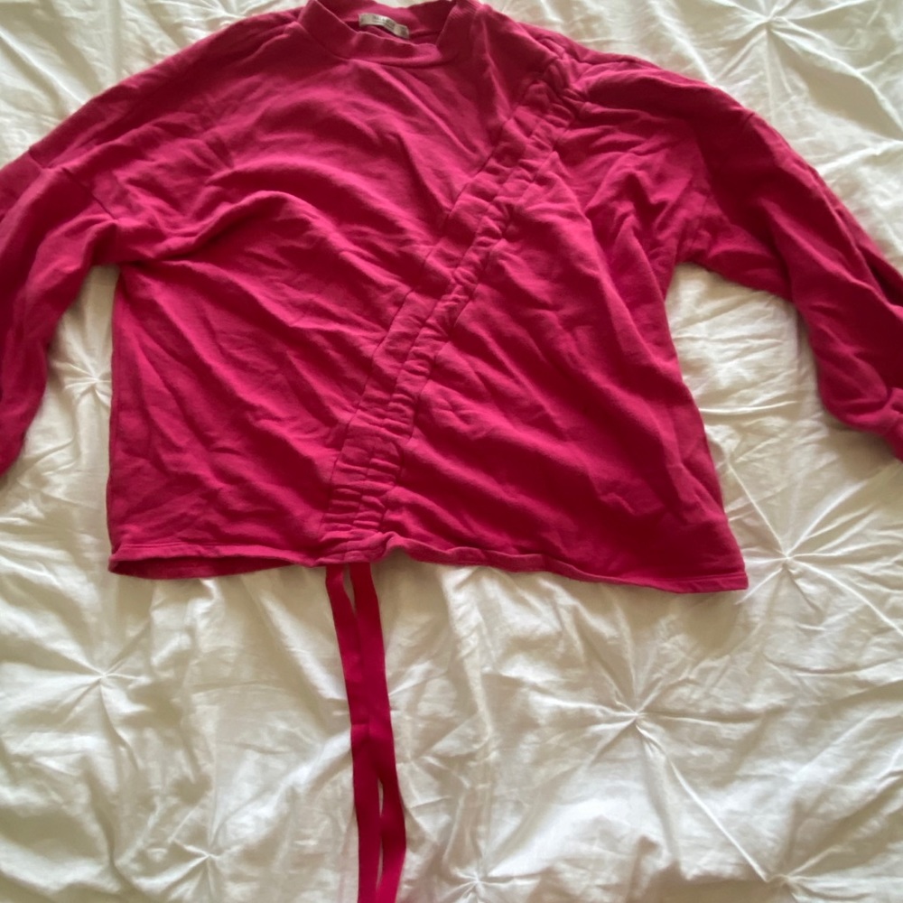 Pink Sweater with Pulling detail